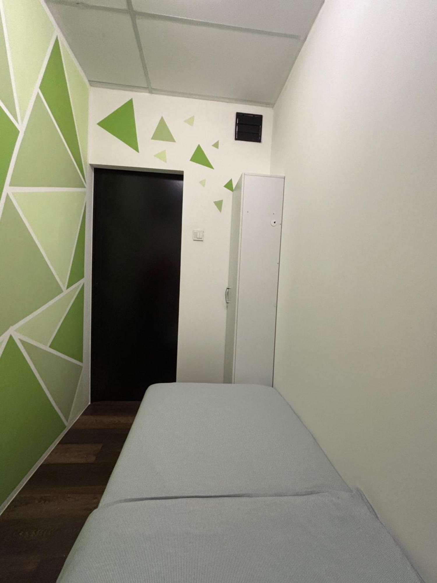 Victoria Pods Hotel George Town Bagian luar foto