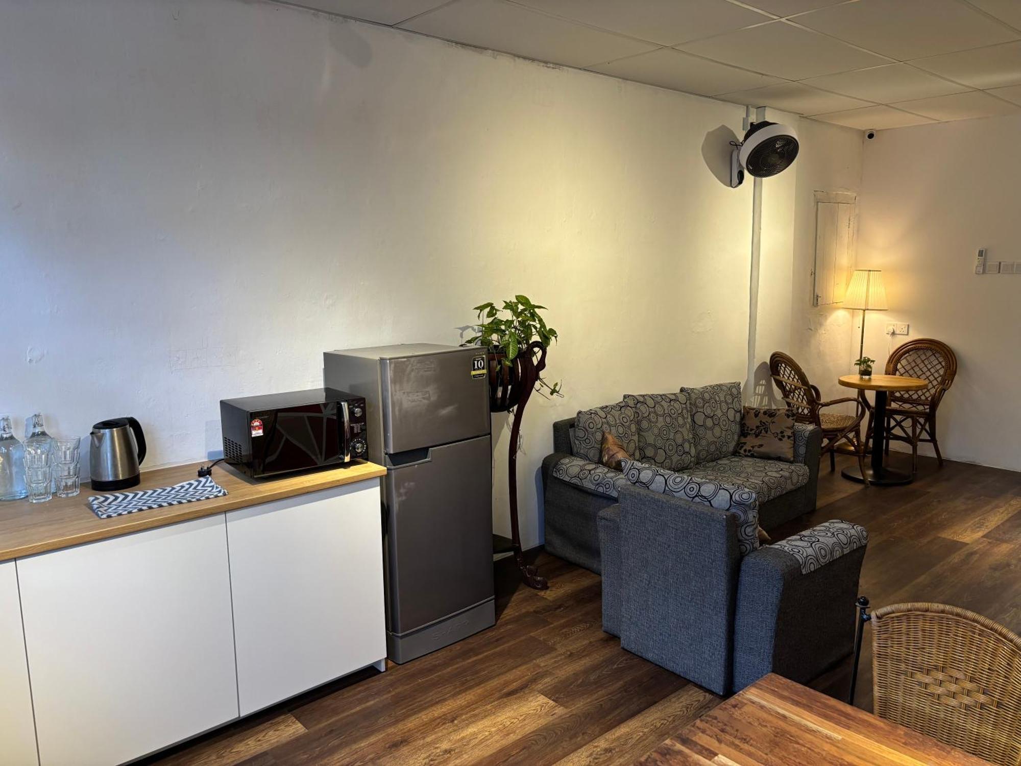 Victoria Pods Hotel George Town Bagian luar foto